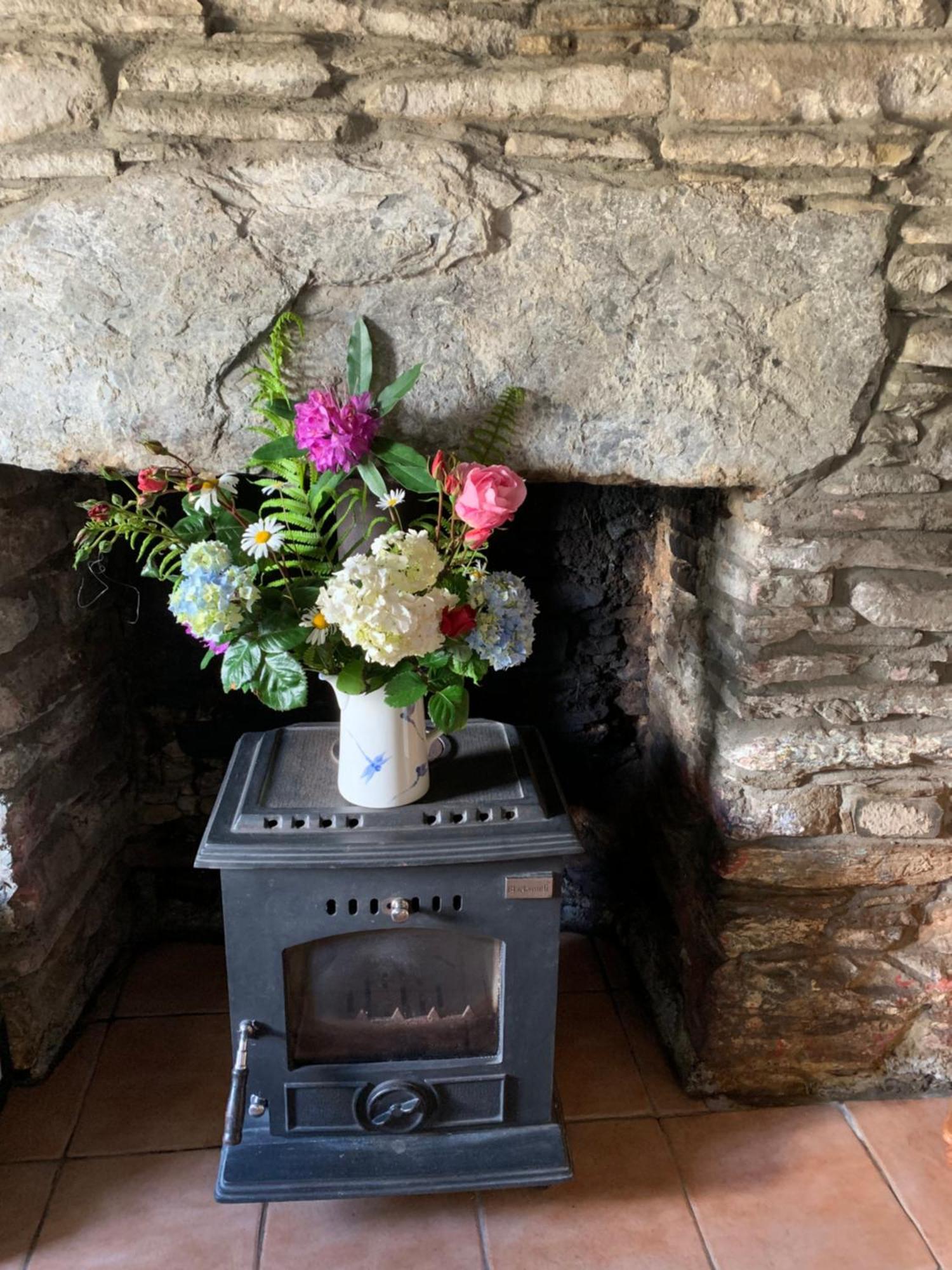 Westland Traditional Cottage Dated 1700'S Ardea Luaran gambar