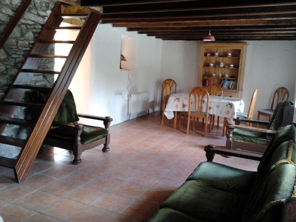 Westland Traditional Cottage Dated 1700'S Ardea Bilik gambar